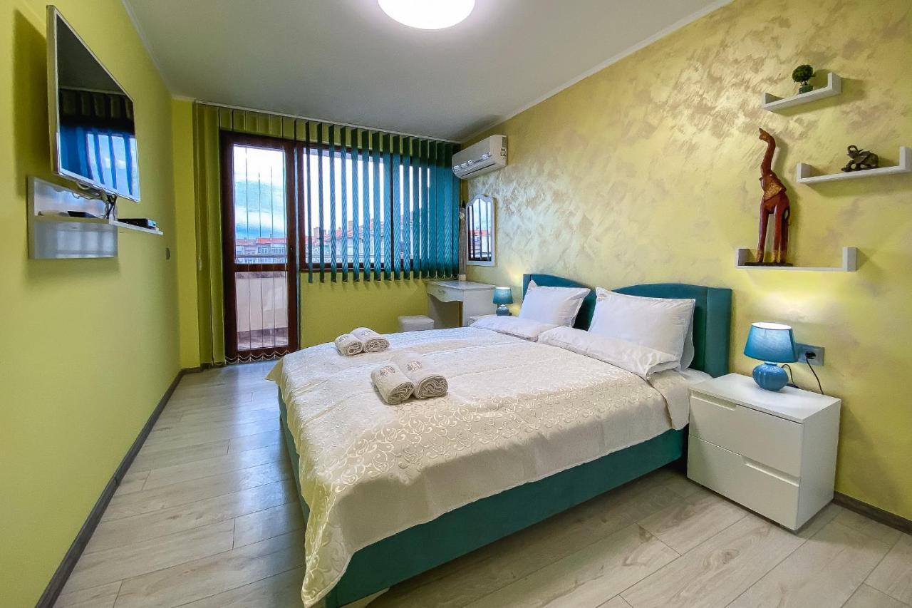 Tiana Lux Apartament *